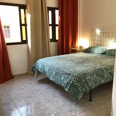 Apartment Guajara